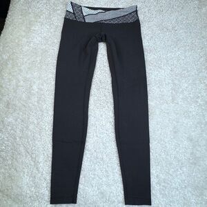 Lululemon Wunder Under Pant Legging Low Rise Black White Quilted 10 FLAW